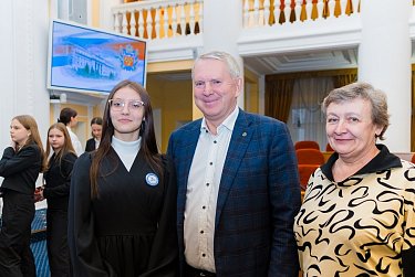 Без галстуков и на равных